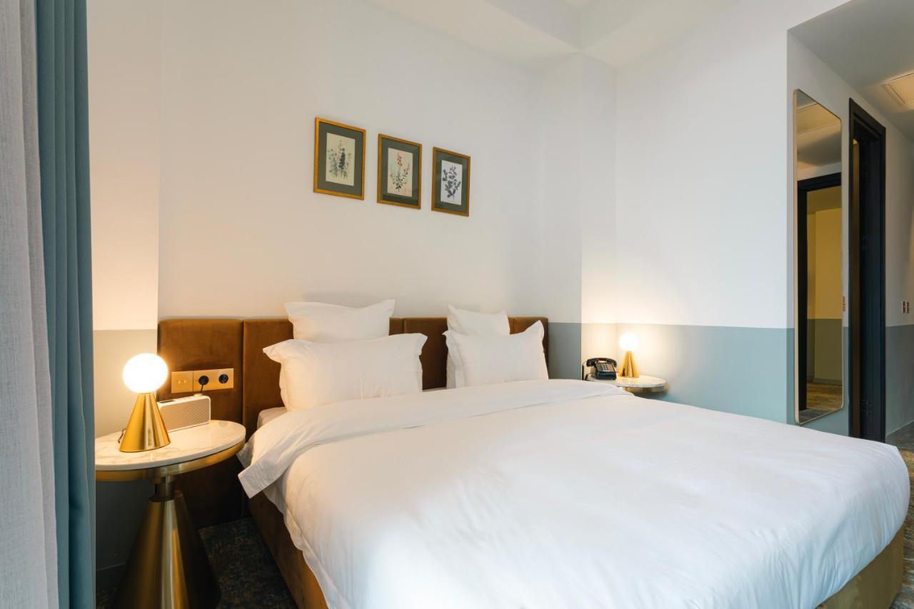 Castor & Pollux Hotel Tbilisi Buitenkant foto