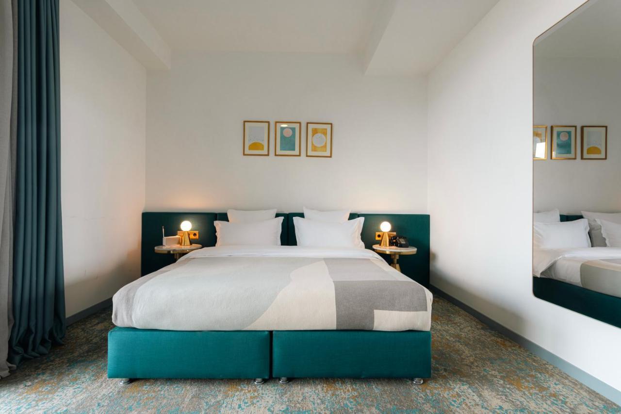 Castor & Pollux Hotel Tbilisi Buitenkant foto