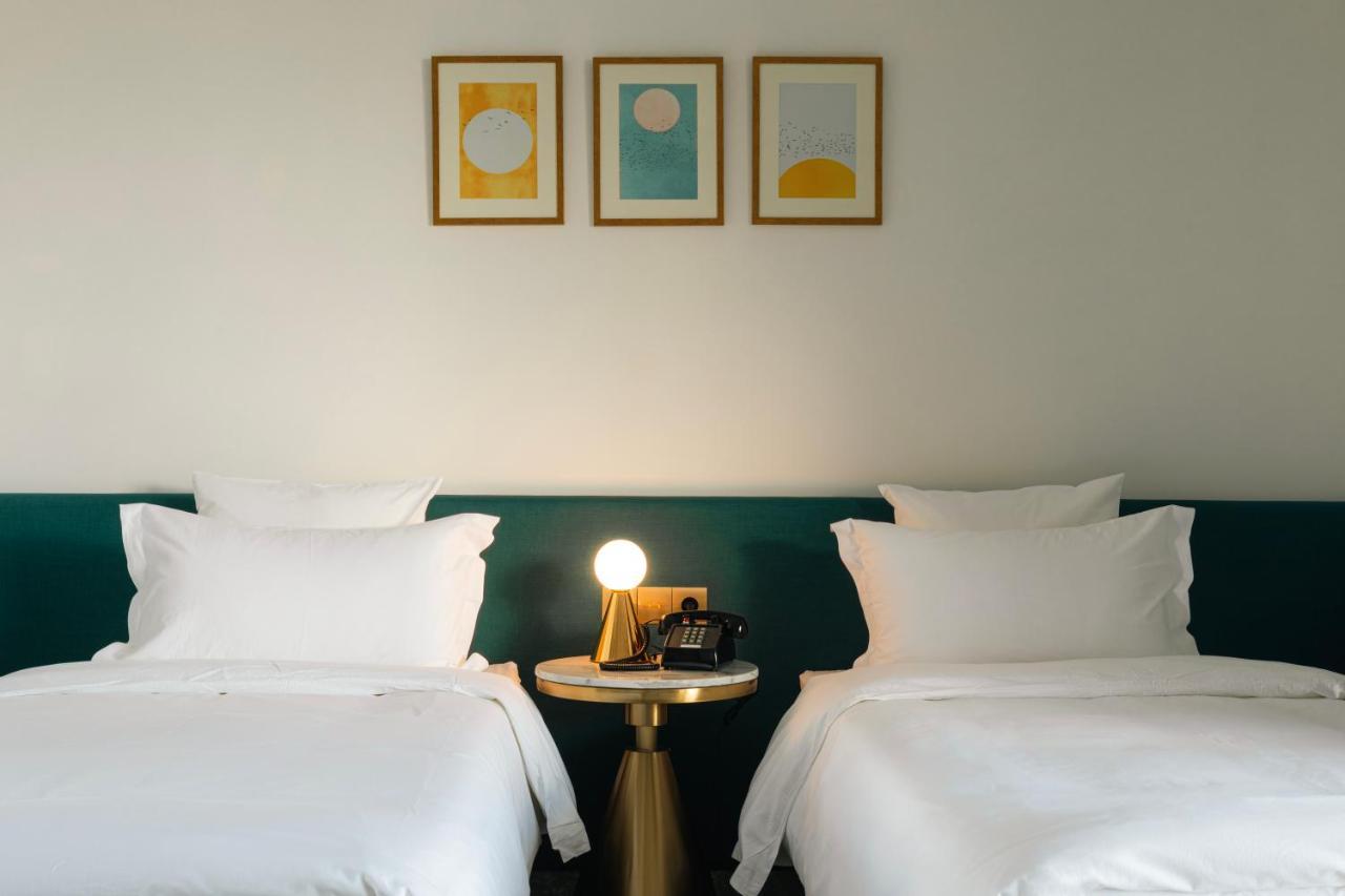 Castor & Pollux Hotel Tbilisi Buitenkant foto
