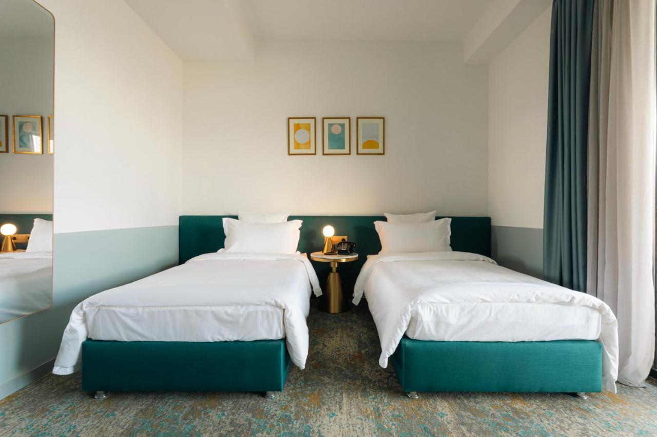 Castor & Pollux Hotel Tbilisi Buitenkant foto