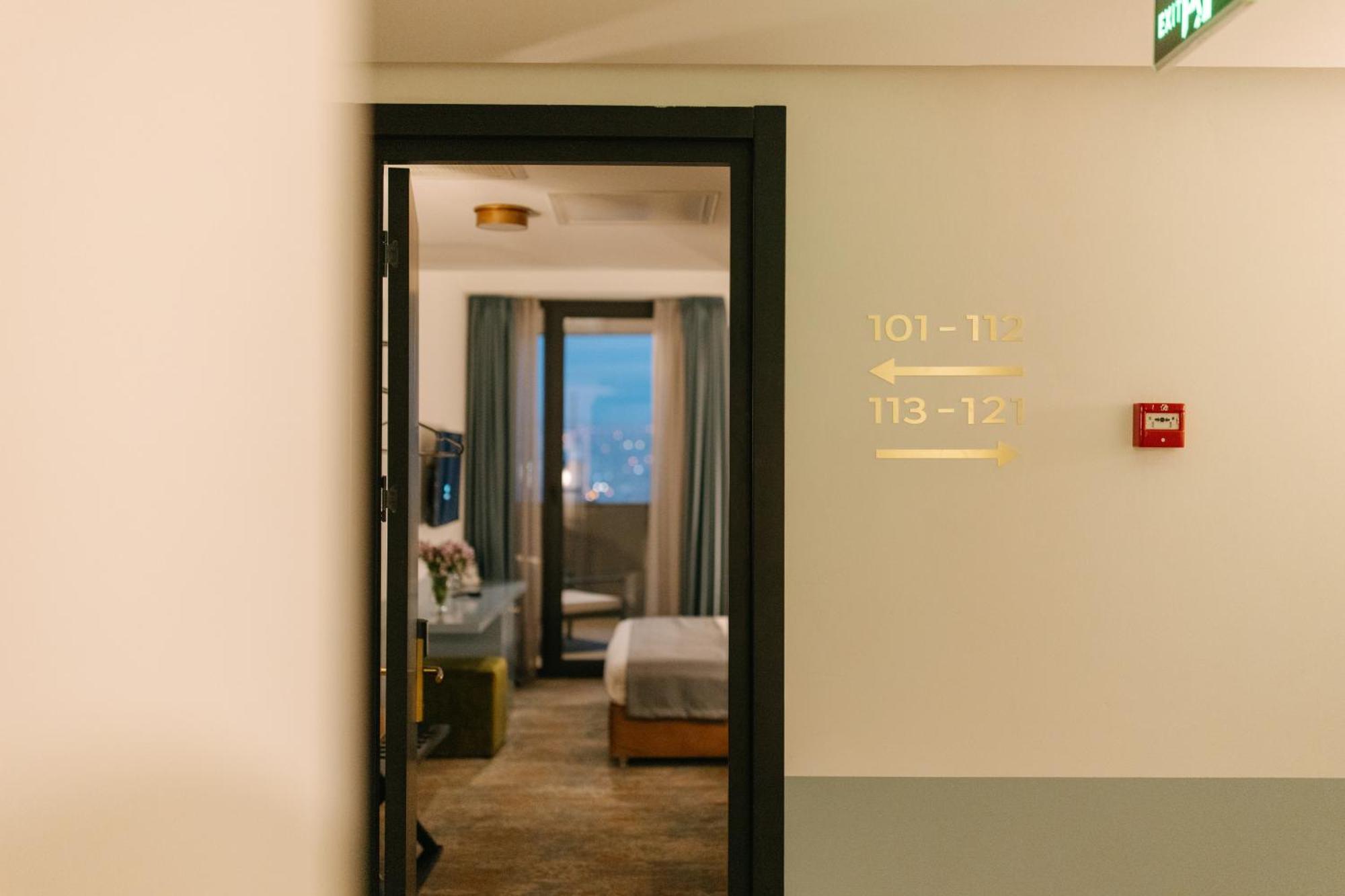 Castor & Pollux Hotel Tbilisi Buitenkant foto