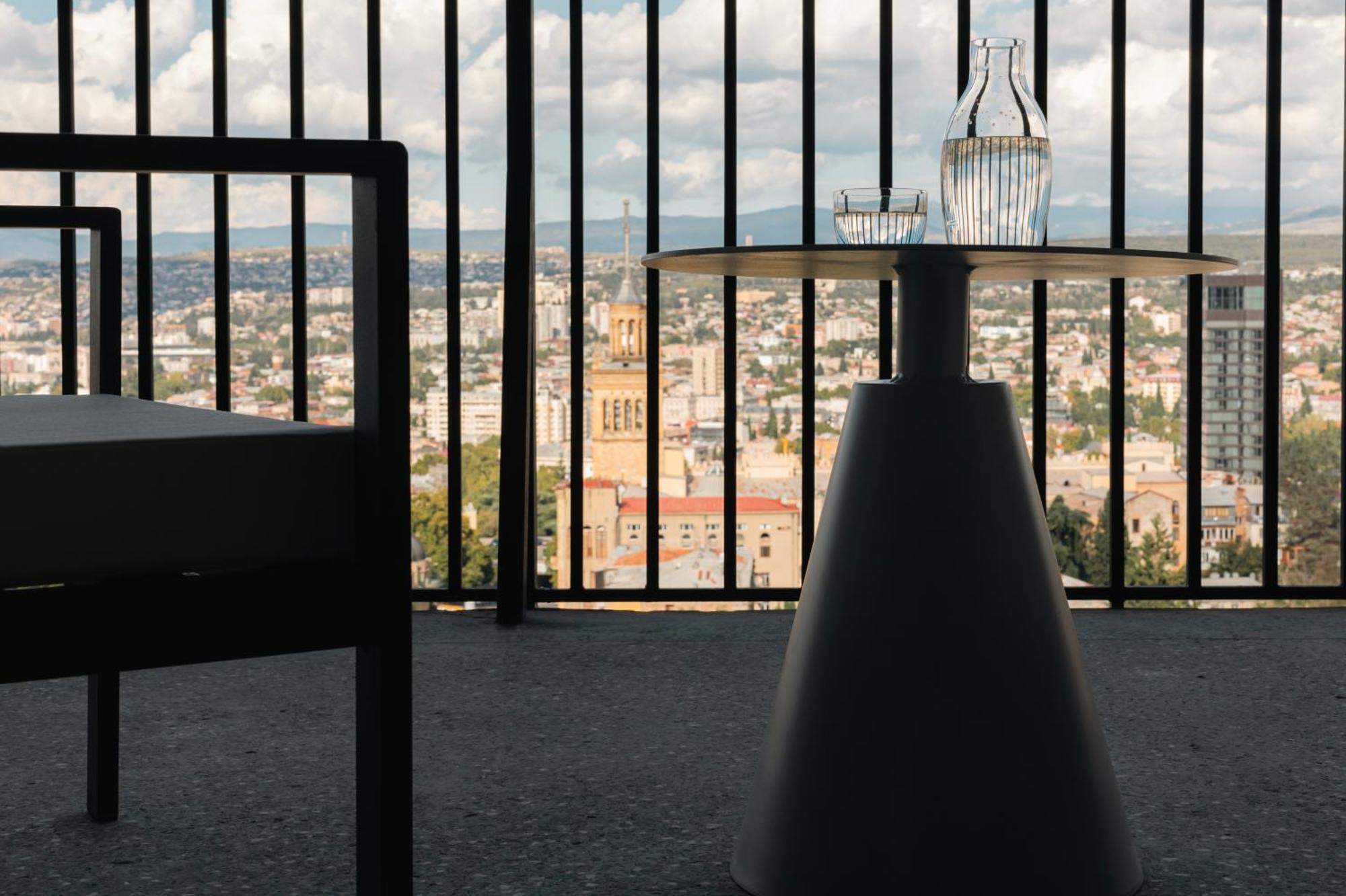 Castor & Pollux Hotel Tbilisi Buitenkant foto