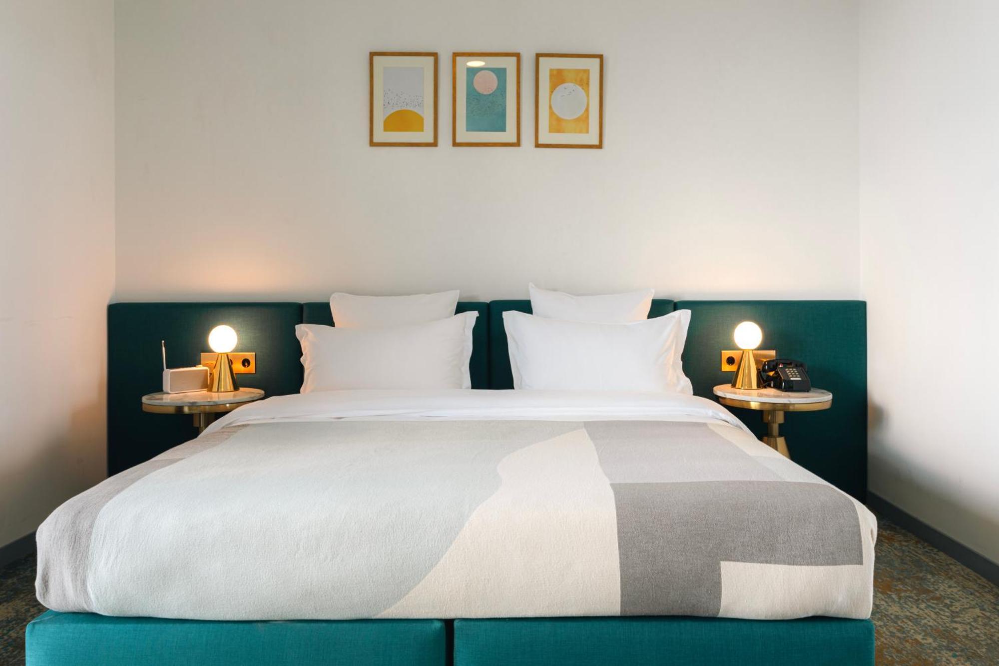 Castor & Pollux Hotel Tbilisi Buitenkant foto