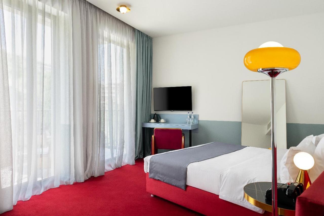 Castor & Pollux Hotel Tbilisi Buitenkant foto